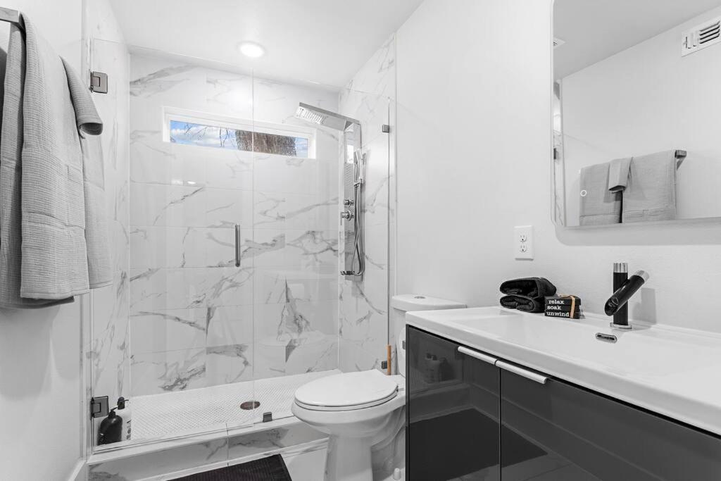 Willa Stylish 2 Bed 1 Mile To Downtown Free Parking Dallas Zewnętrze zdjęcie